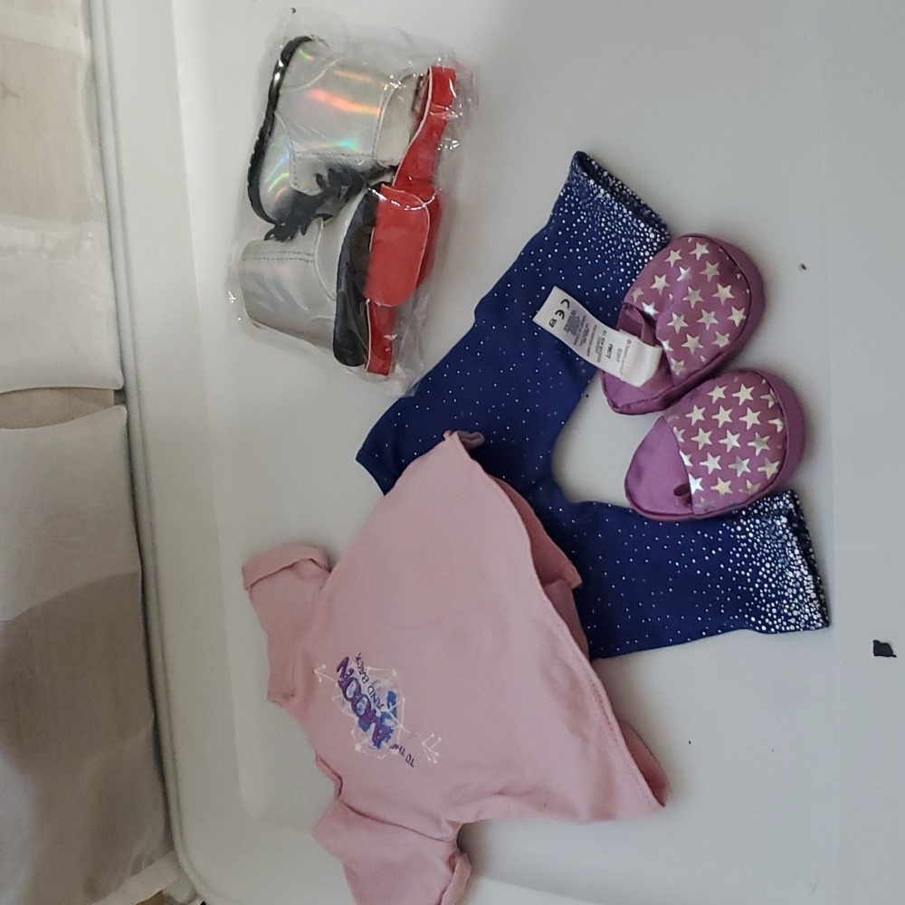 American Girl  Luciana Vega Sleep outfit.  New boots and bag!